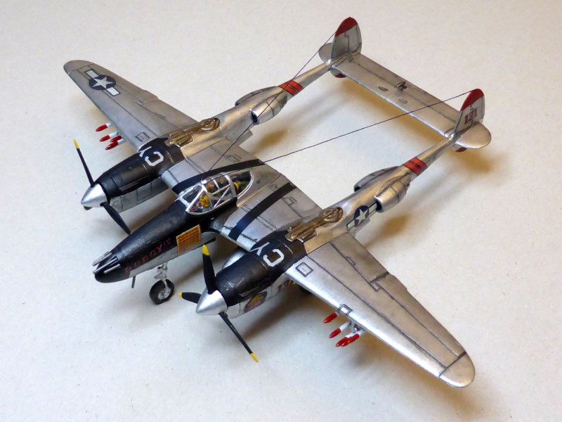 1/48 P-38J, ALG-A10 CATZ 07/44 ( Academy FINI ) - Page 2 08-1_m10