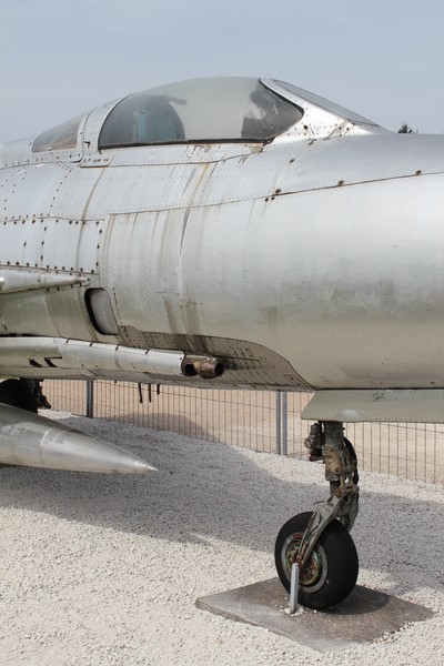 1/48 Mig 21 f13 Trumpeter FINI 285_co10