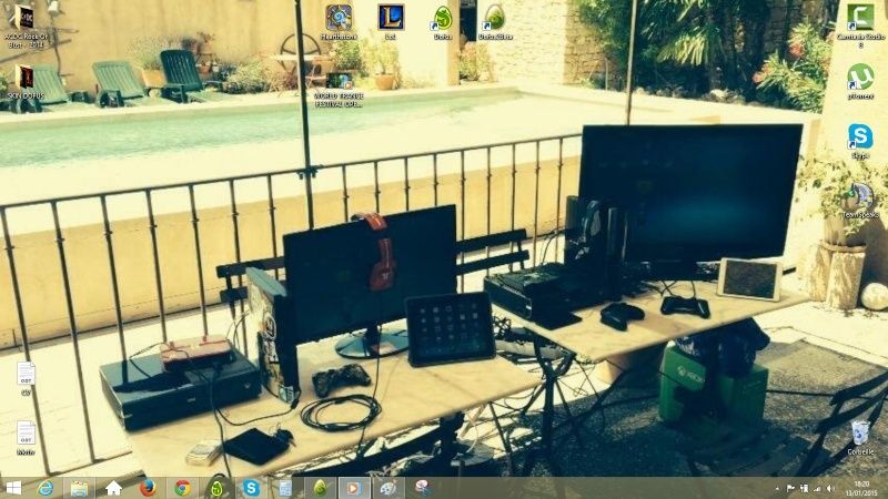 - Mon bureau c'est le plus beau ! - Xth10