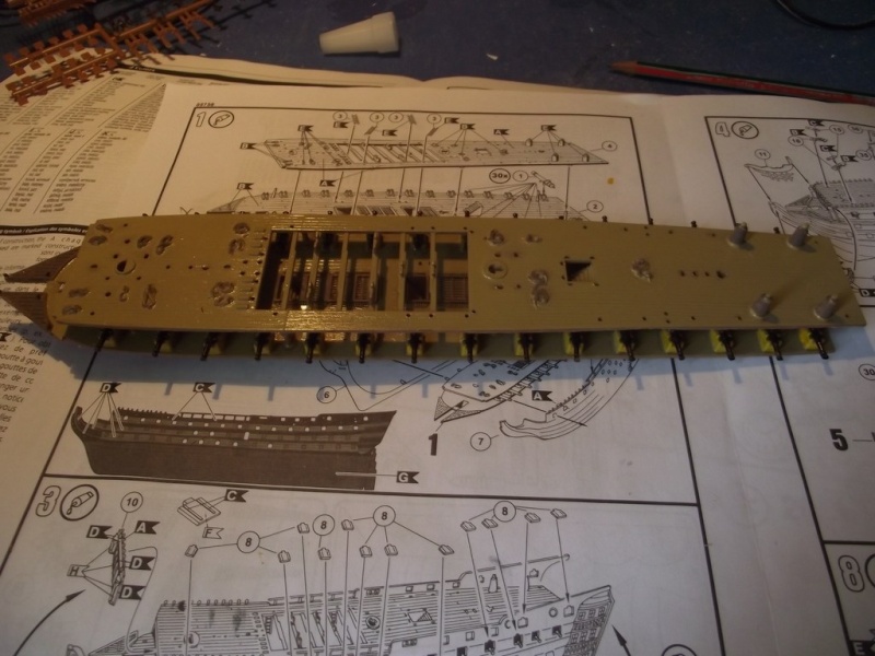 HMS Victory [Revel 1/225°] de modelred Dscf6312