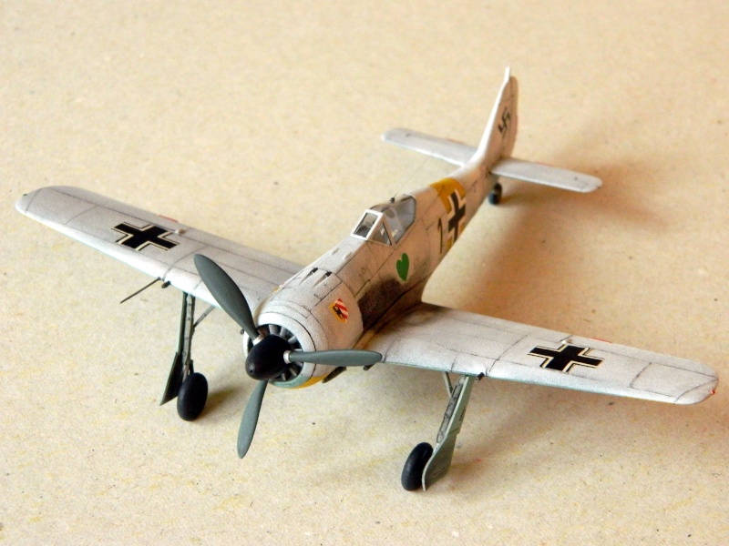 [Zvezda] Focke Wulf Fw 190 A-4 (Terminé) Fw_00710