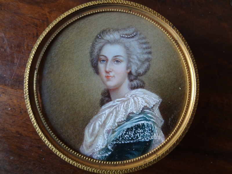 Marie-Antoinette : miniatures XIXè siècle, et après Dsc00031