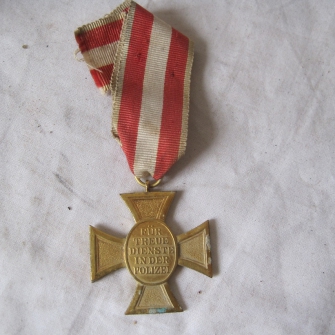Médaille fidelité dans la Police Allemande WW2 H-335-10
