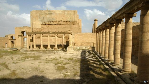 Islamic state 'demolish' ancient Hatra site in Iraq Iraq110