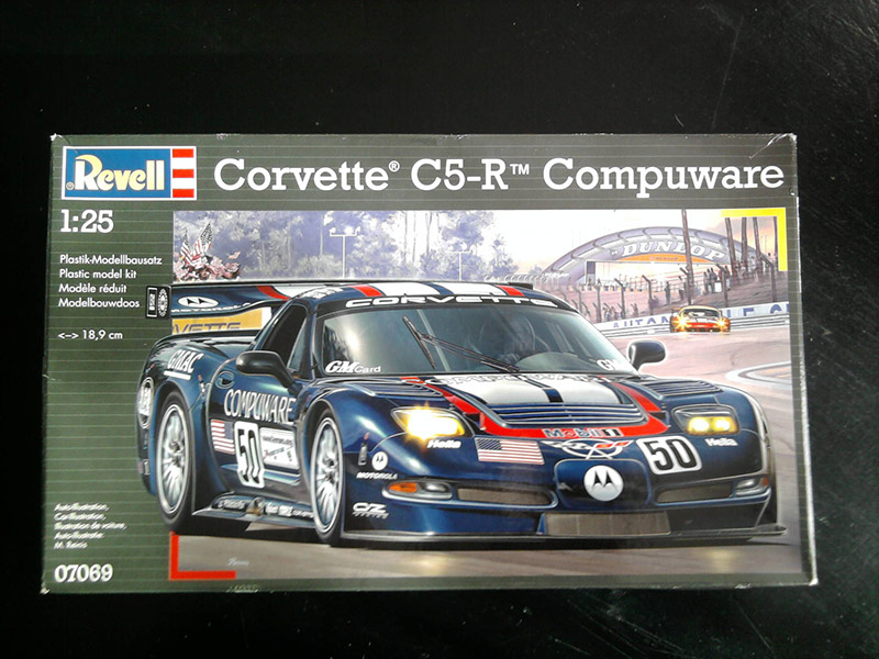 Revell Corvette C5-R Compuware 1:25 01_21