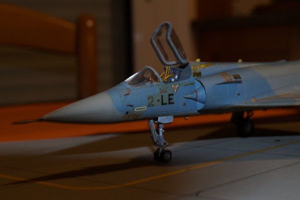 mirage 2000C heller 1/72 regravé Dsc08715