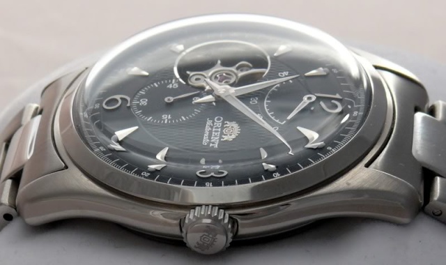 Montre Orient Open Heart Pic03510