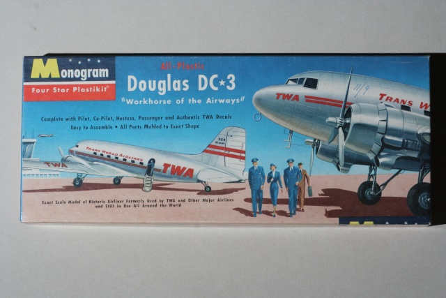 [Monogram] (1/90) DC-3 et C-47 Monogr14