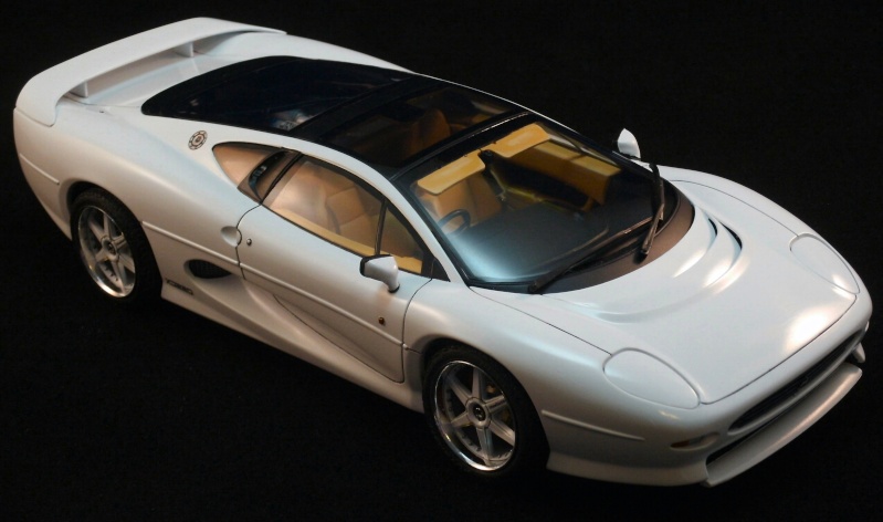 Jaguar XJ220 Comple10