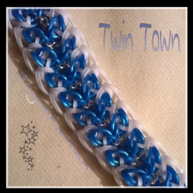 Hook only : Twin Town Twin_t11