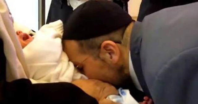 Ultra-Orthodox New York Rabbis Have Now Infected 14 Babies with Herpes 6dd82c10