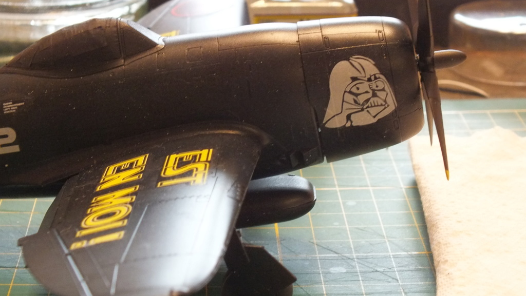 [TAMIYA] REPUBLIC P-47D THUNDERBOLT "Star wars" Réf 61090 Dscf4614