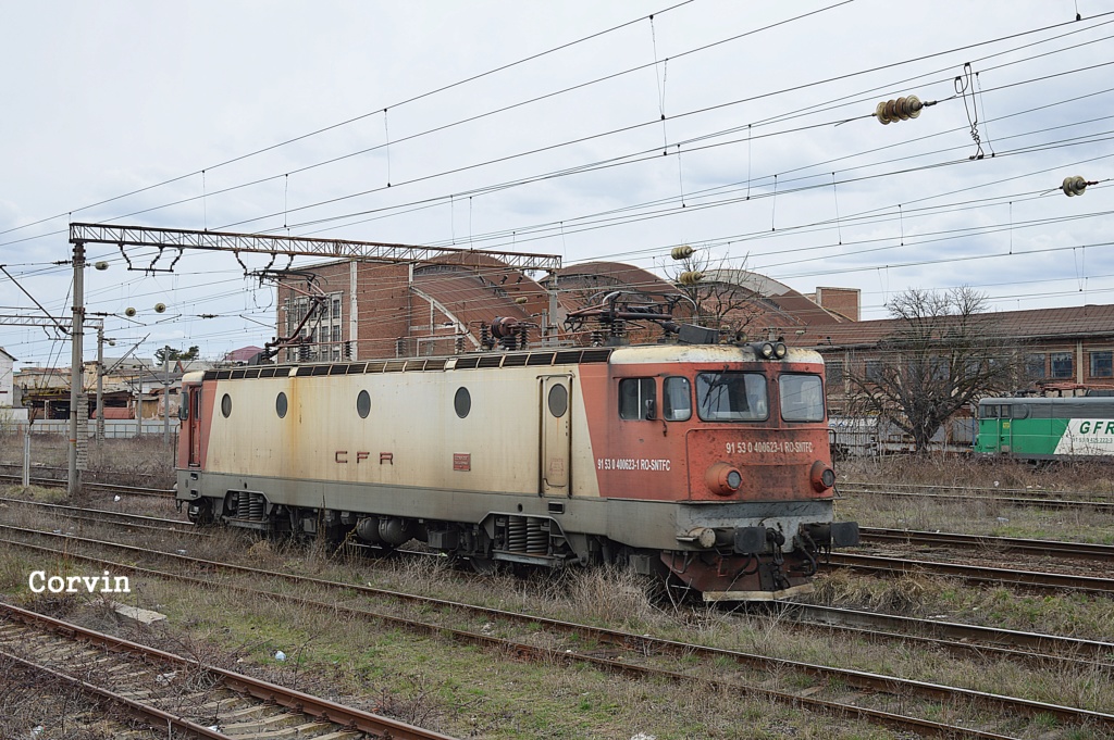  Locomotive clasa 400 Dsc_0251