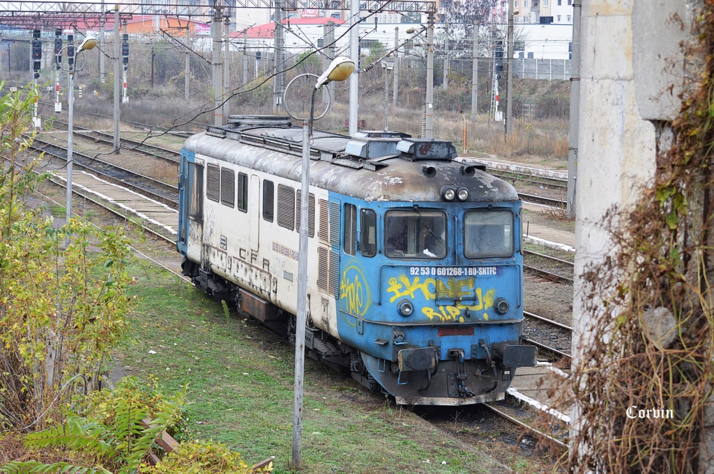 Locomotive clasa 60 - Pagina 40 Dsc_1047