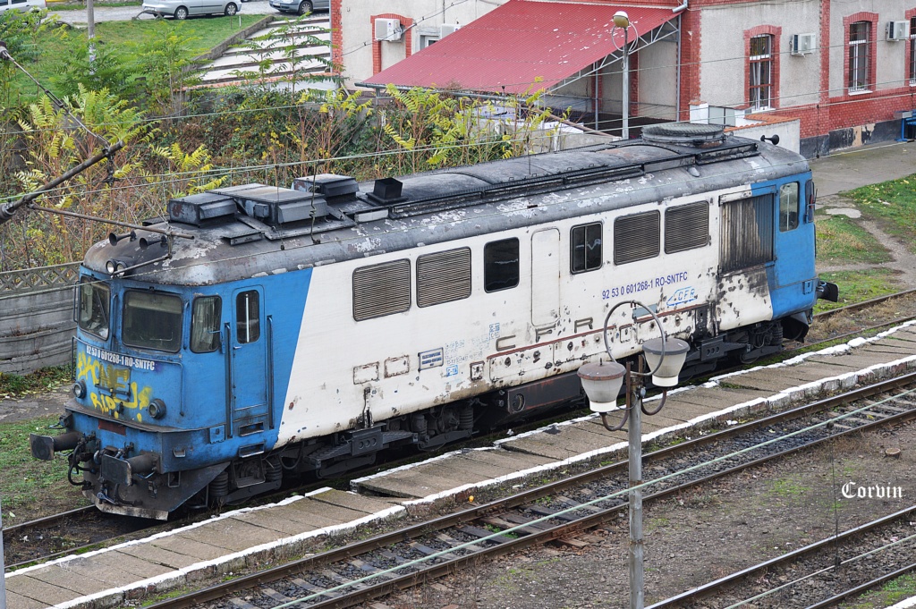 Locomotive clasa 60 - Pagina 40 Dsc_1048