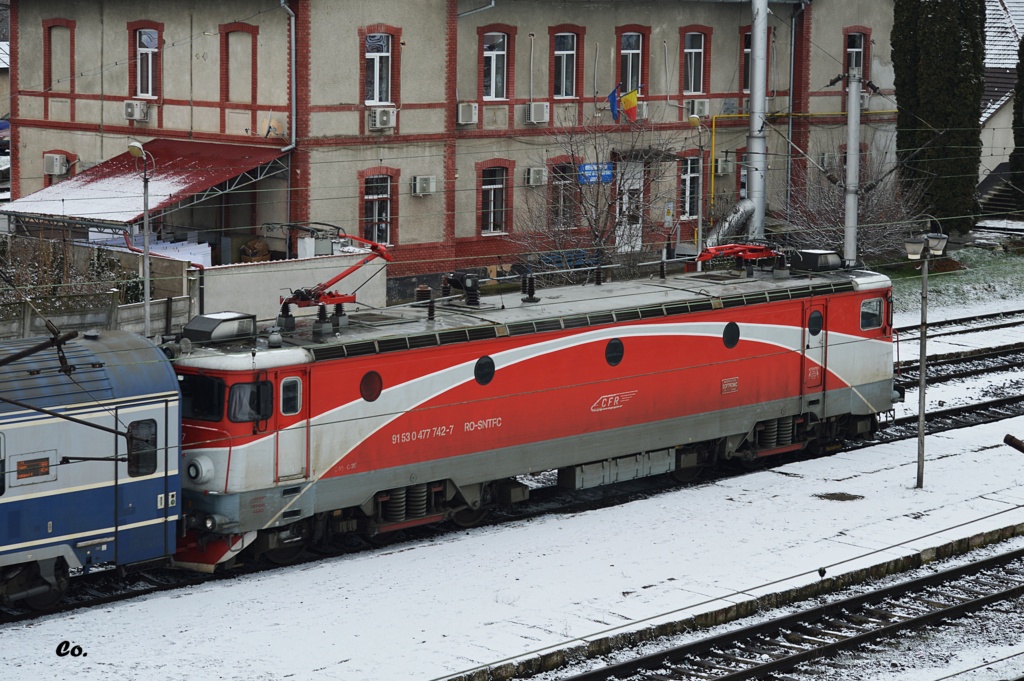  Locomotive clasa 47(476/477) aparţinând CFR Călători  - Pagina 48 Dsc_1113