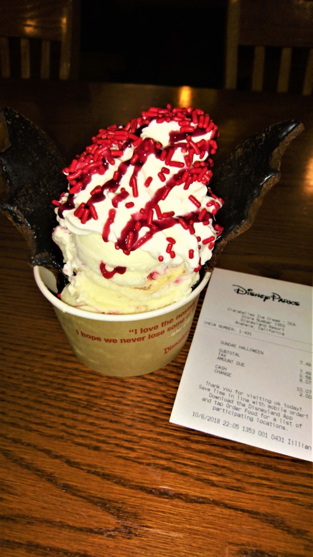 Clarabelle's Hand-Scooped Ice Cream, Disney California Adventure Dsc_9322