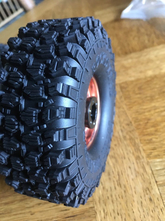 UMG 6x6 Axial  Fe65fc10