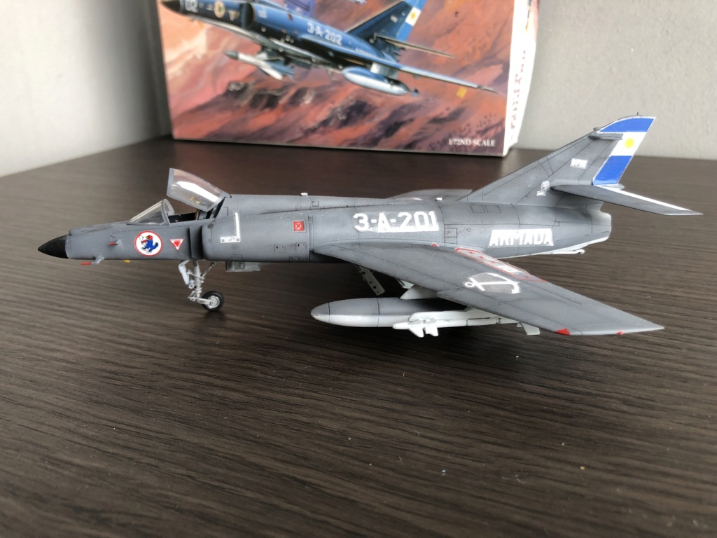 Super Etendard ACADEMY 1/72 Img_7516