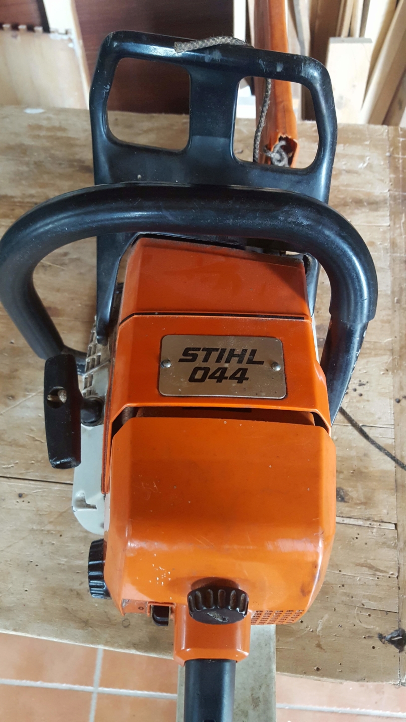 Pompa olio Stihl 044 20190412