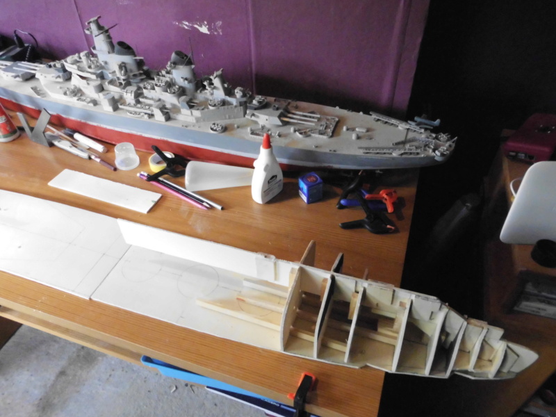 "Maximum Battleship" Projekt von 1917, "Tillman IV" in Holz 1/200 Dsci0011