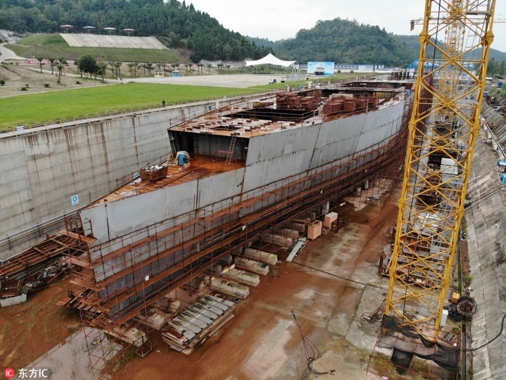 Titanic 2 ship construction helposi