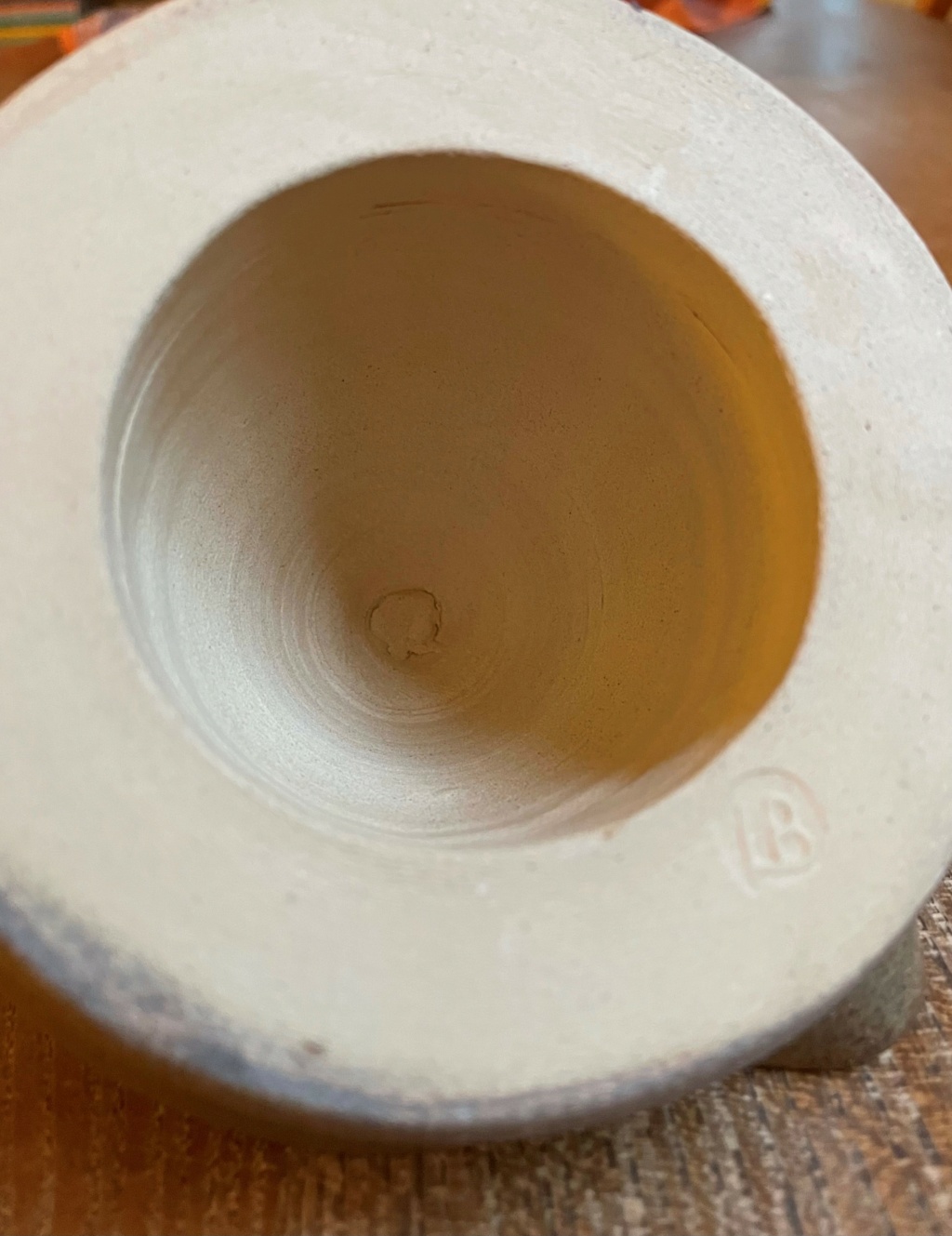 LB pottery mark, St Ives? Lemon_13