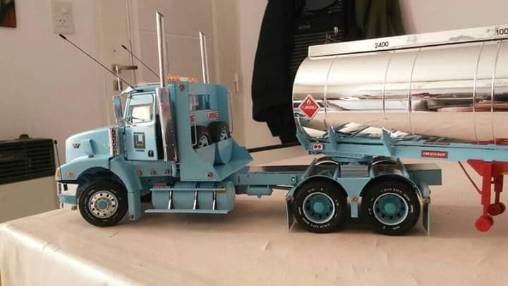 MT: Western Star - ITALERI 1/24 / Tráiler - AMT 1/25 Fb_im171