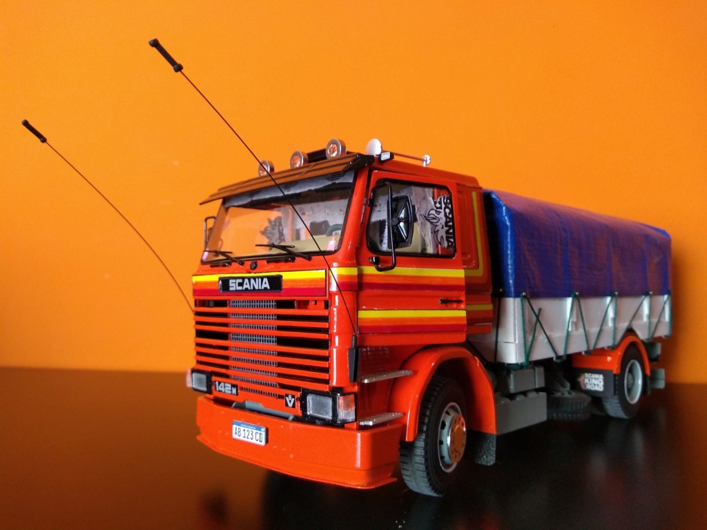 MT: Scania V8 142H - Italeri 1/24 Inboun31