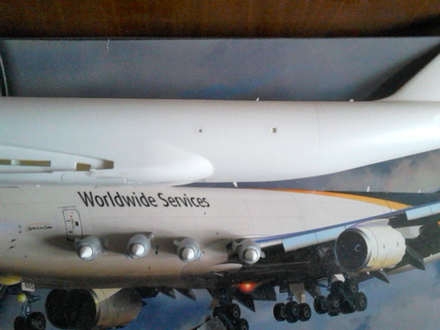 [Revell] Boeing 747 8F UPS 1:144 rèf 03912 Dsc_6638