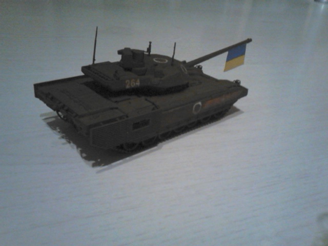 T-14 armata zvezda 1:72 (what if capturé par les ukrainiens) Dsc_7513