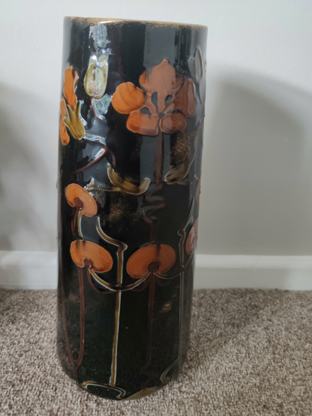 Tall Nouveau style vase, unmarked - ID  Img_2011