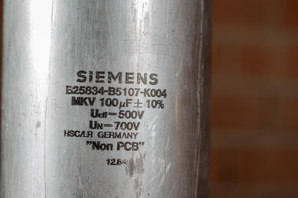 (RE) Condensatori amplificatore valvolare Siemens Siemen10