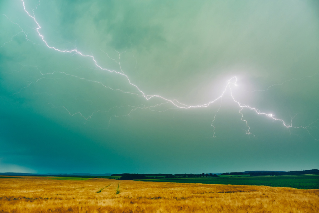 Mon histoire : Je chasse... l'orage ! Foudre12