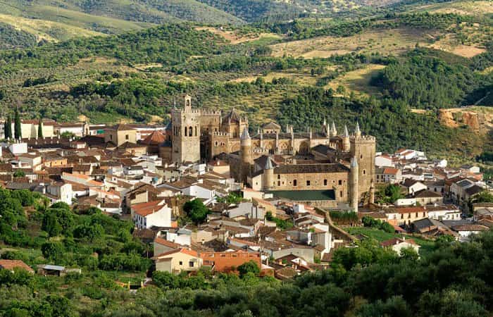 Los pueblos y ciudades más bonitos de España A_guad10