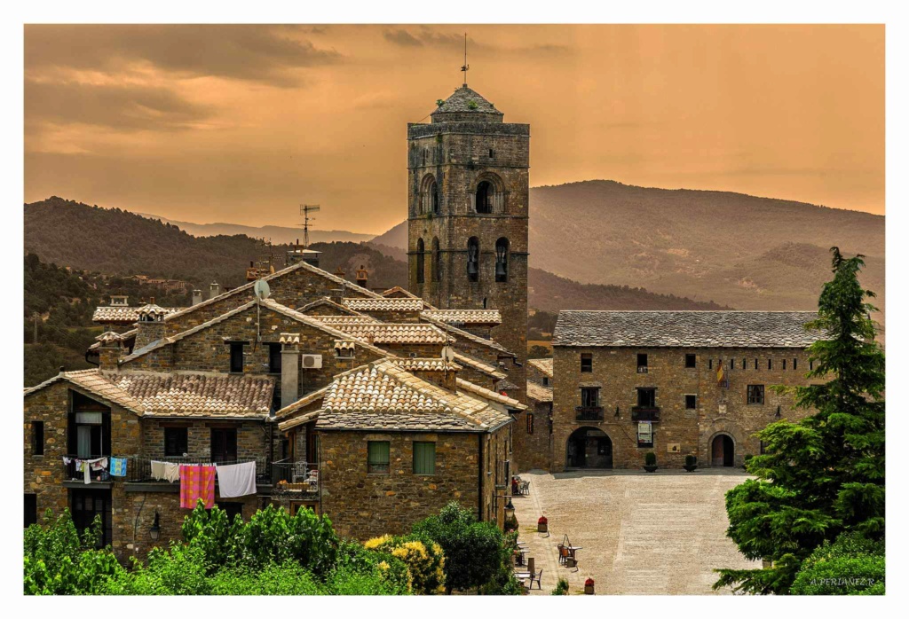 Los pueblos y ciudades más bonitos de España Ainsa-10
