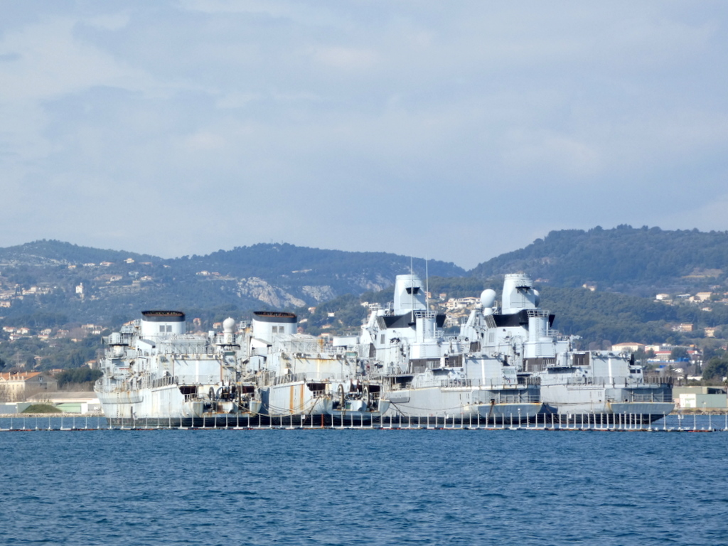 [ Le cimetière des bateaux et du patrimoine Marine Nationale ] Toulon-Coques-en-stock 512