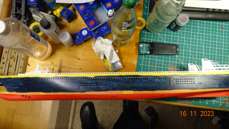 Queen Mary 2 mit Neopixel-LED-Beleuchtung, ESP32-Controller/ Revell 1:400  Dsc01225