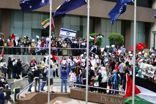 À travers le monde, la solidarité avec Gaza (Médiapart) + Divers Perth10