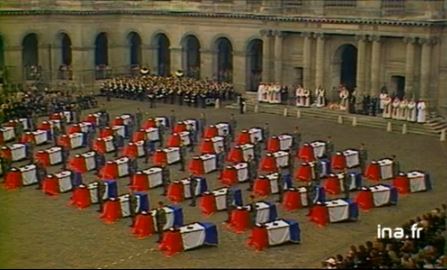 Vidéo : la cérémonie aux Invalides - 2 novembre 1983 Drakka11