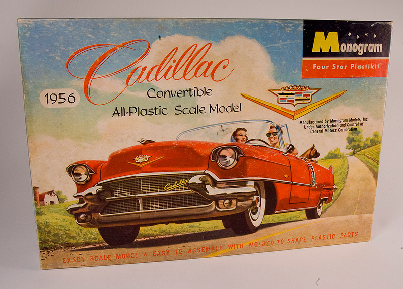 Cadillac 1955 Coupe De ville - Monogram - 1/20 scale Cad110