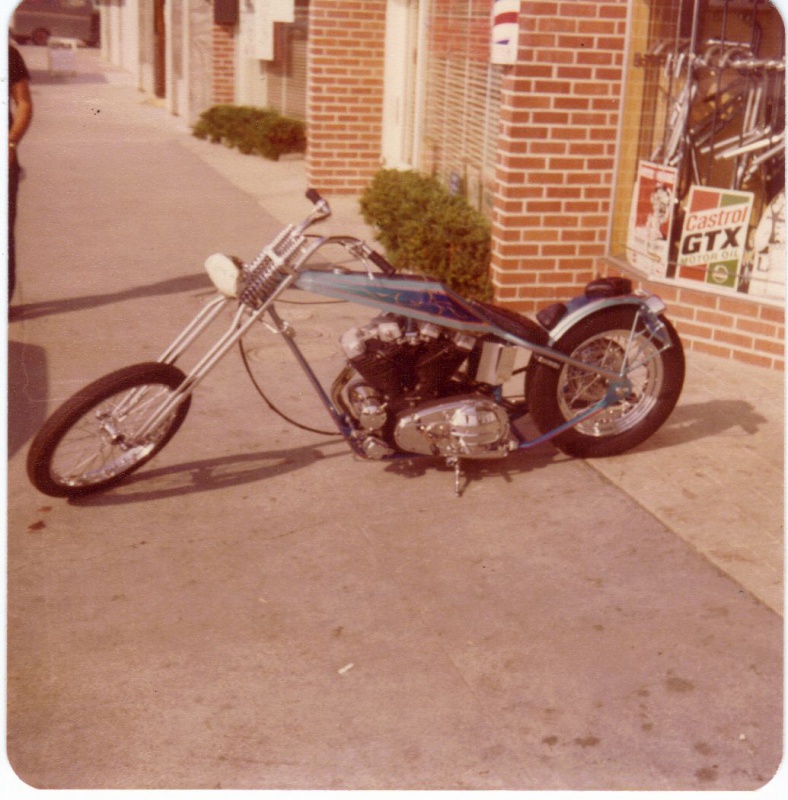Diggers & Low Riders Choppers Postas75