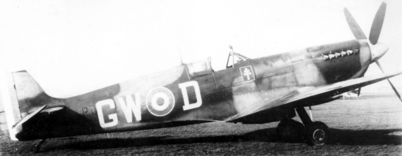 Spitfire V de Bernard Dupérier. Img_0060