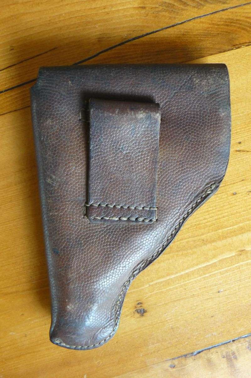 etui de pistolet en cuir grenelé marron  Dos10