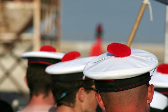 TRADITIONS ET HISTOIRES DE LA MARINE ET DE L'ARMEE DE L'AIR Pompon10