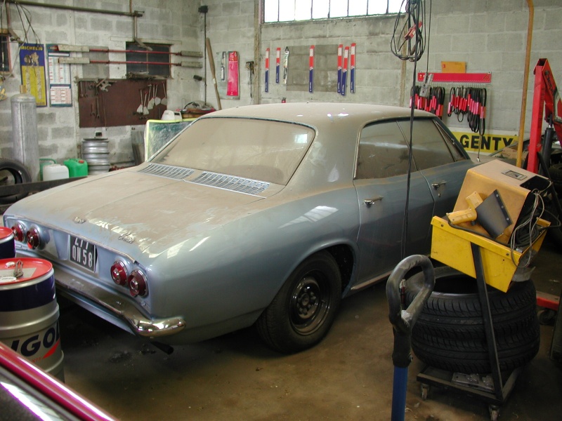 une auto vraiment bizare chez les americains LA CORVAIR Epsn0013