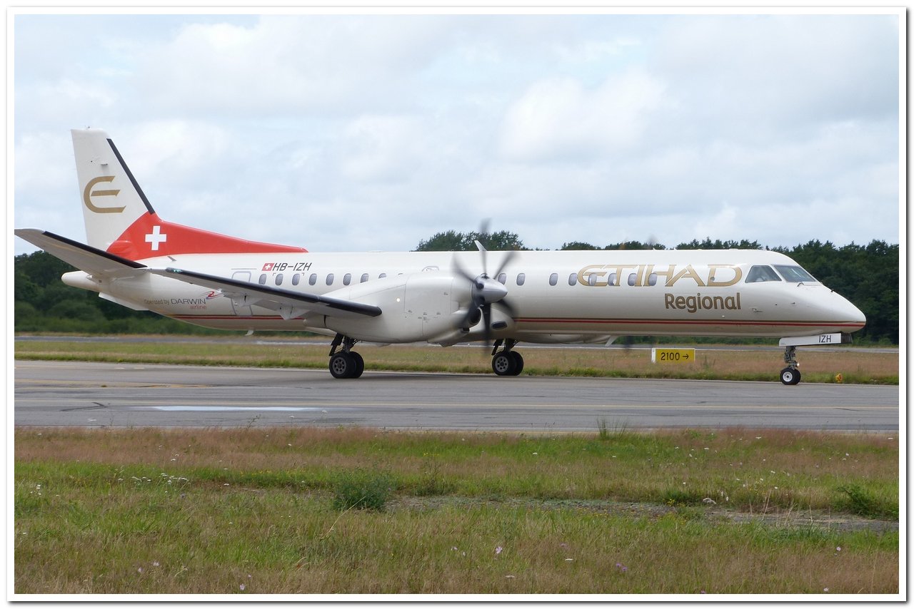 [06/07/2014] Saab 2000 (HB-IZH) Etihad Regional (Darwin Airline) P1140411