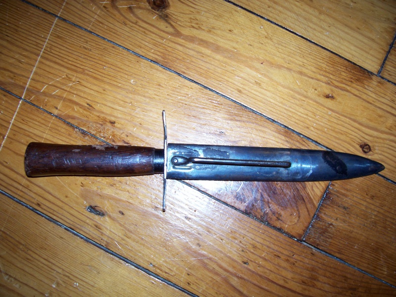 Le Couteau poignard Mle 1916 Coutea10