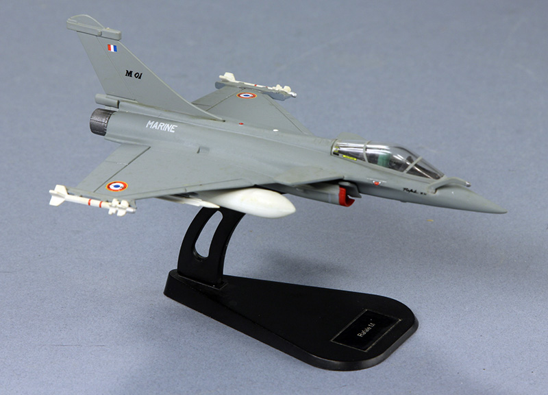 Rafale B - Dassault boutique... 1/72..... Img_8819