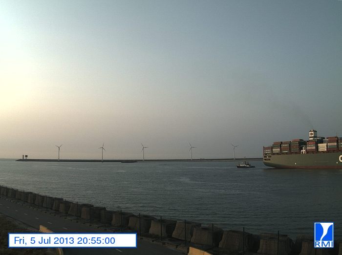 Photos en direct du port de Zeebrugge (webcam) - Page 59 Zeebru19